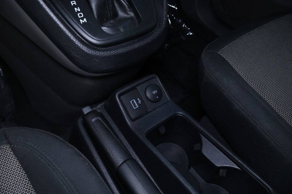 Used 2020 Ford Transit Connect XL image 30