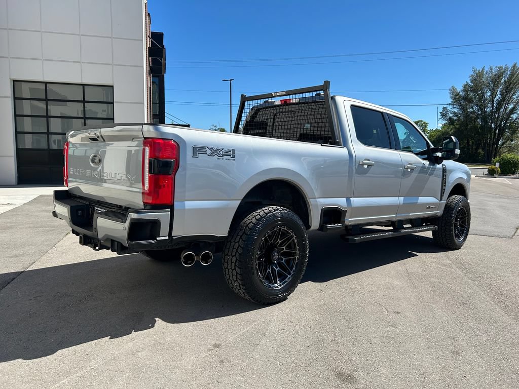 Used 2024 Ford F350 Lariat w/ Lariat Ultimate Package AWD/4WD image 4