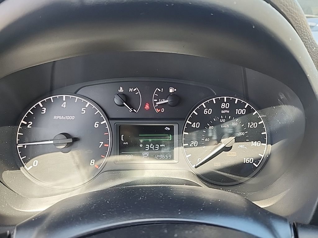 Used 2014 Nissan Sentra S image 12