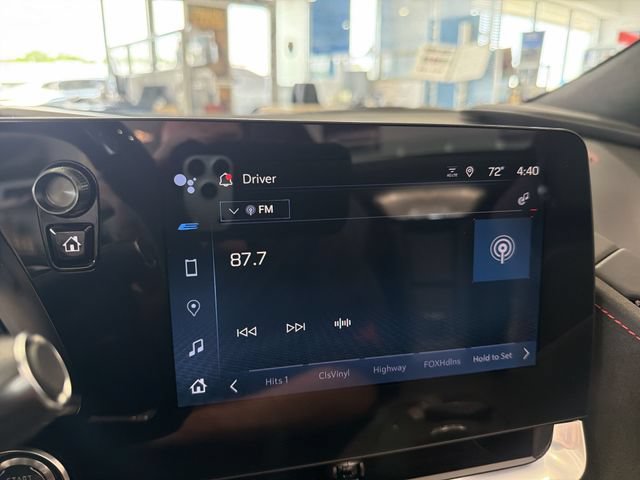 Certified 2025 Chevrolet Corvette E-Ray AWD/4WD image 17