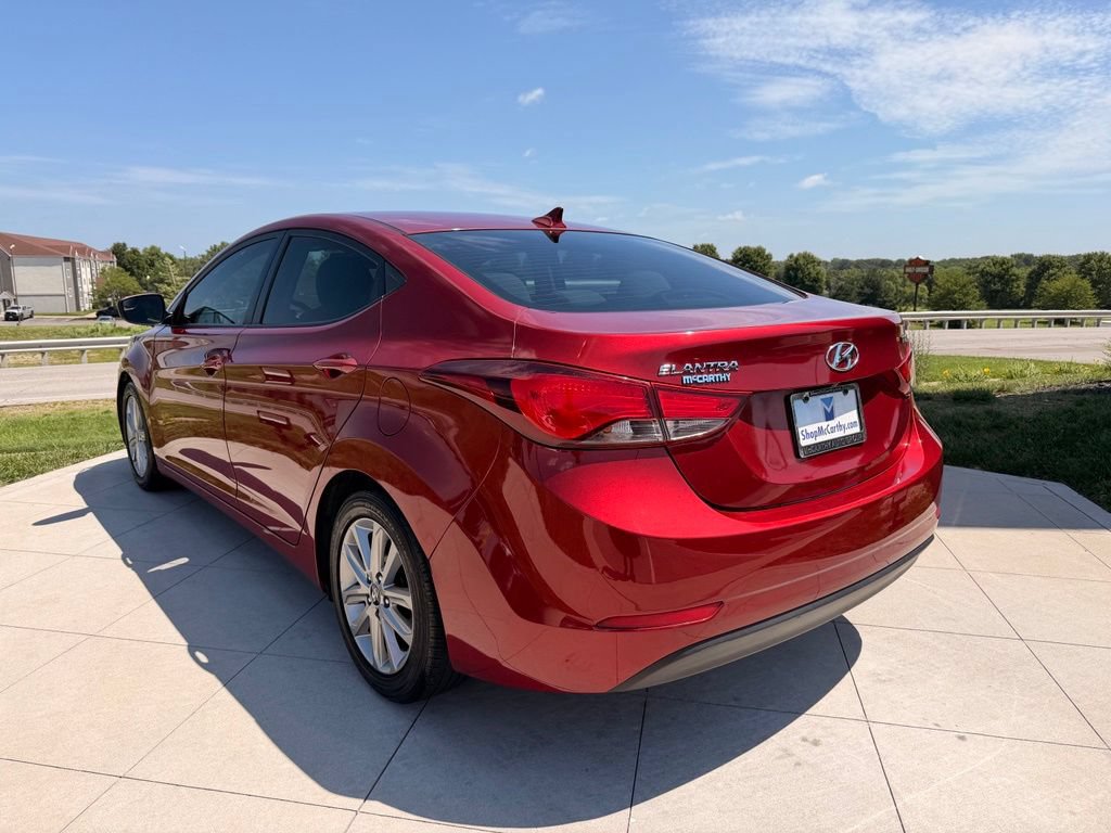 Used 2015 Hyundai Elantra SE w/ Option Group 02 FWD image 3