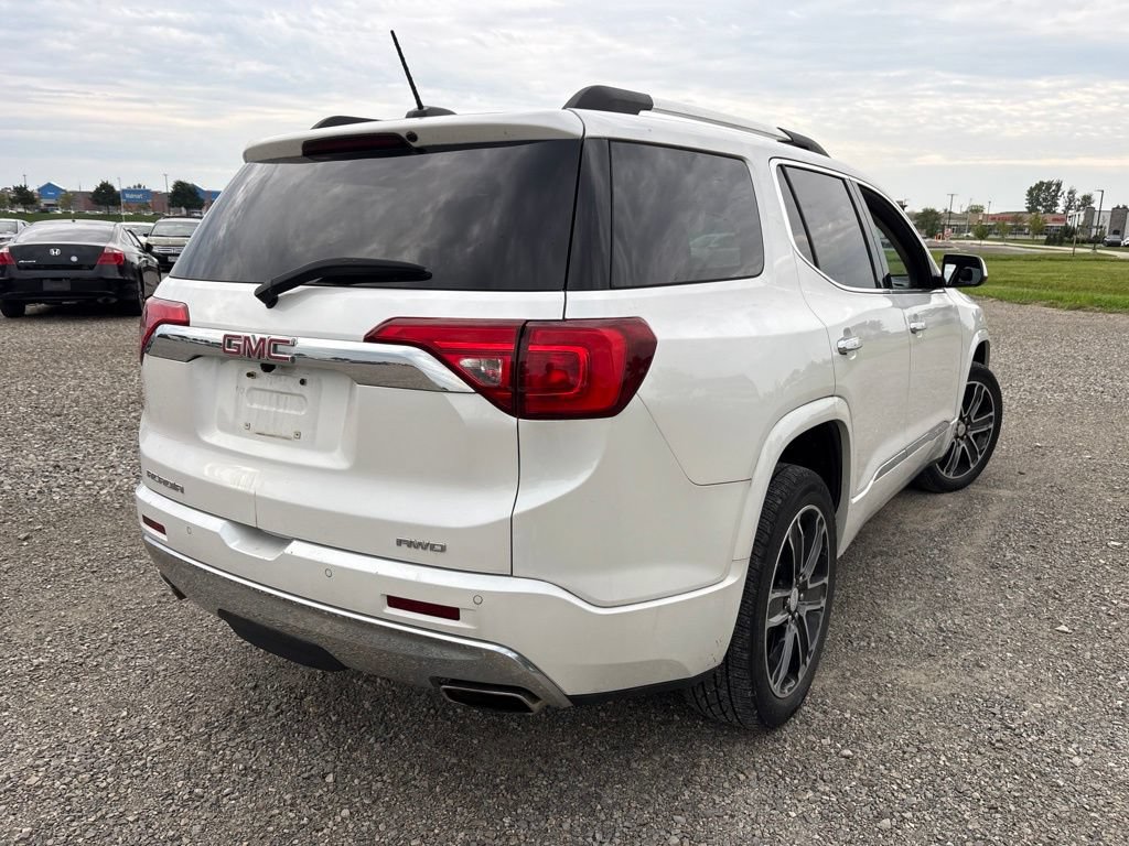 Used 2017 GMC Acadia Denali w/ Technology Package AWD/4WD image 12
