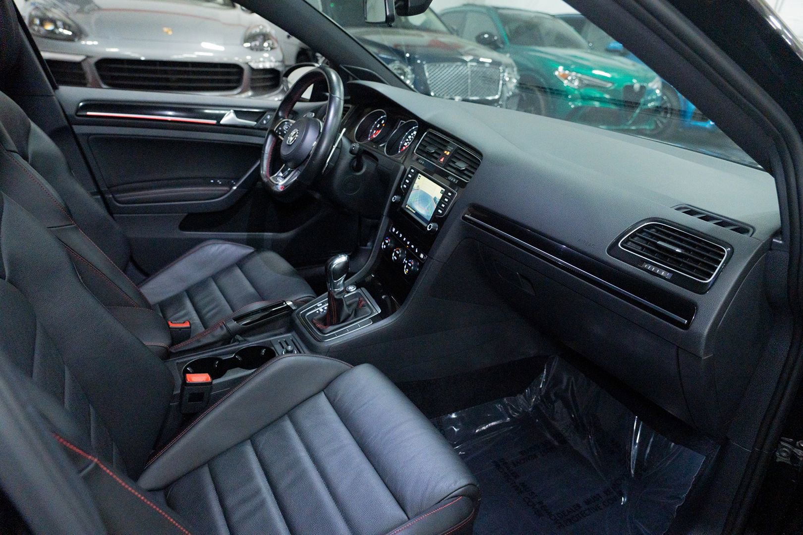 Used 2017 Volkswagen GTI Autobahn FWD image 36
