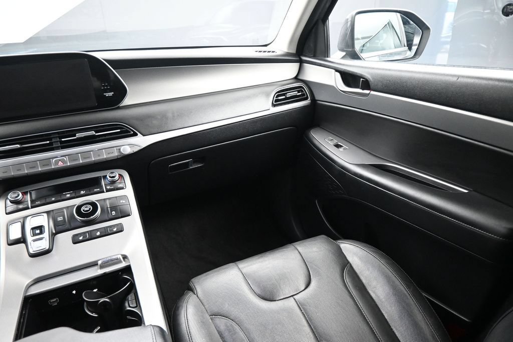 Used 2022 Hyundai Palisade SEL w/ Premium Package FWD image 23