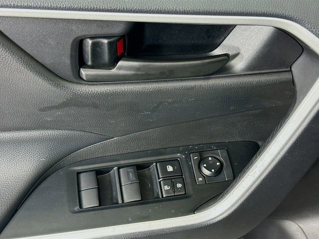 Certified 2025 Toyota RAV4 LE image 17
