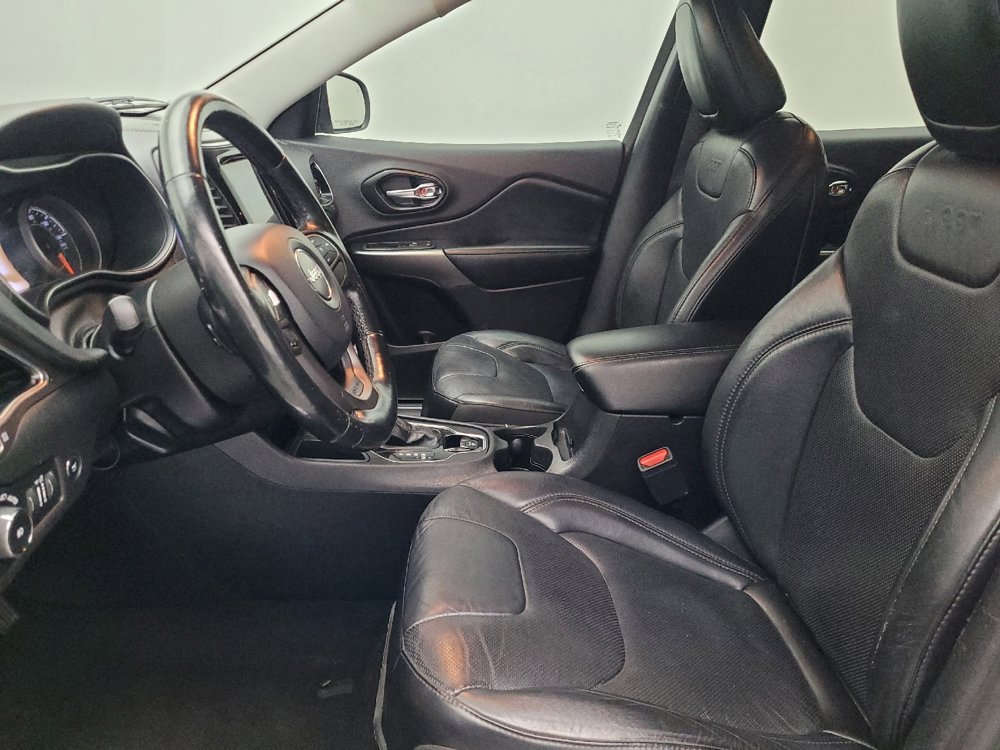 Used 2020 Jeep Cherokee Limited image 17