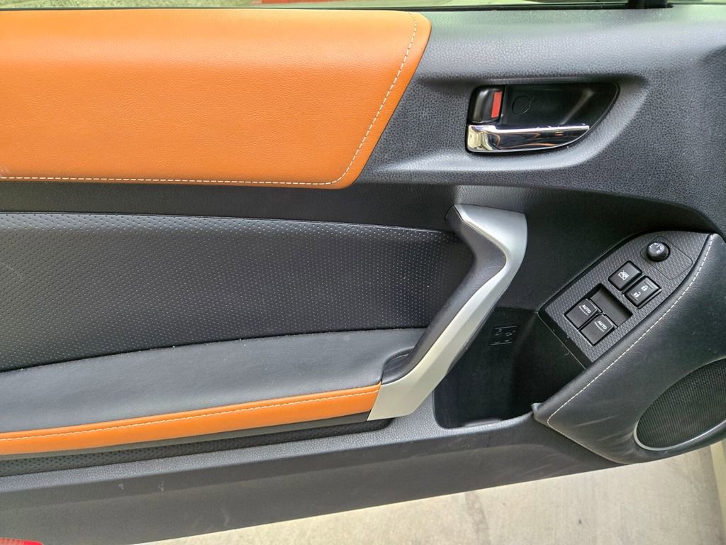 Used 2016 Scion FR-S image 9
