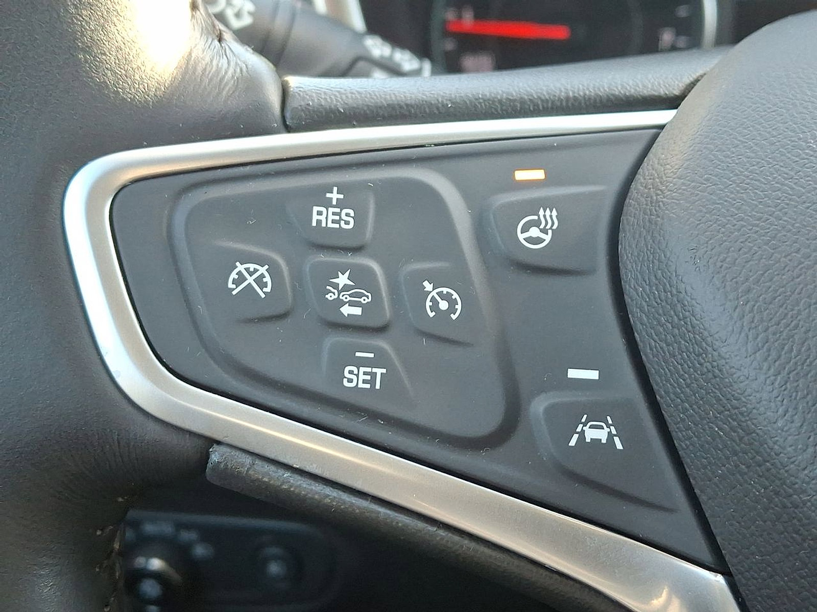 Certified 2022 Chevrolet Equinox Premier w/ LPO, Floor Liner Package image 17