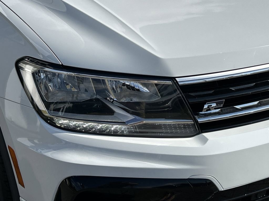 Used 2021 Volkswagen Tiguan SE R-Line image 8