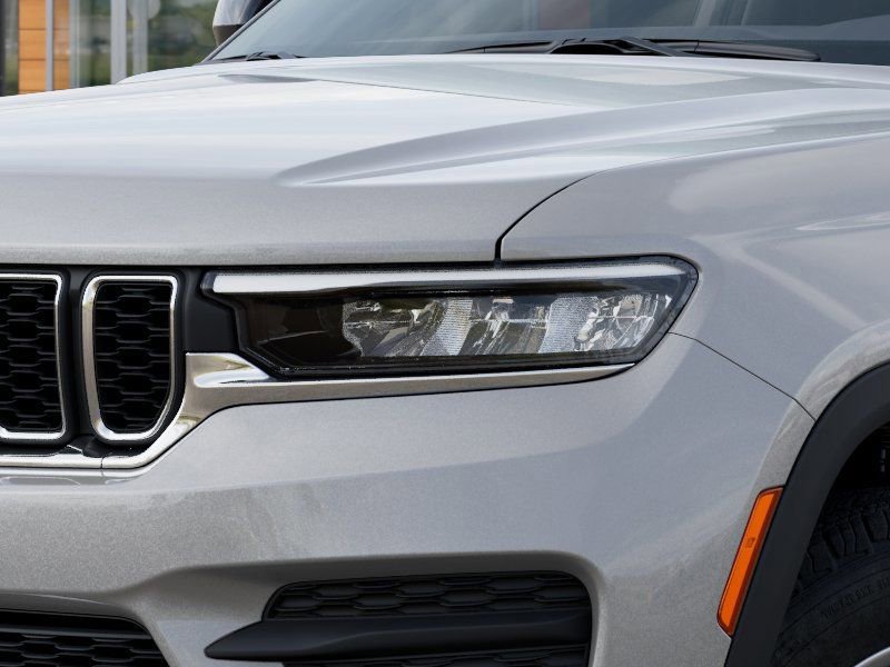 New 2026 Jeep Grand Cherokee Laredo image 10