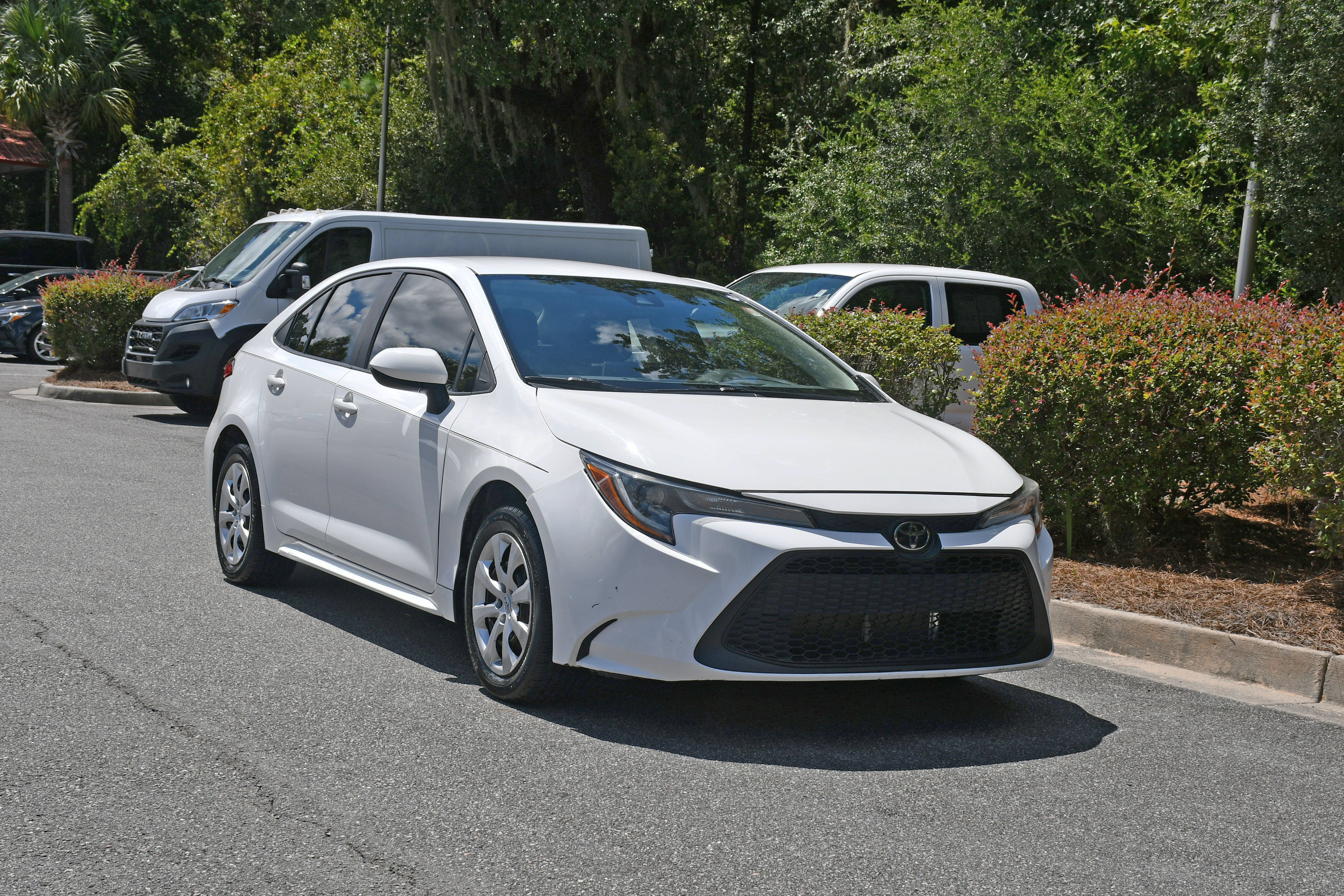 Used 2020 Toyota Corolla LE FWD image 6