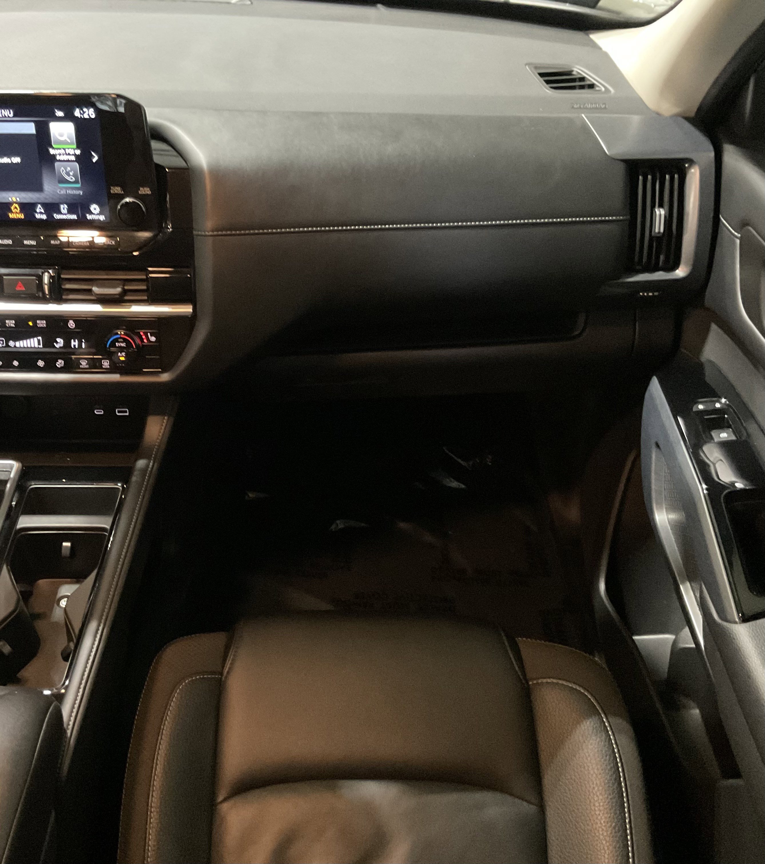 Used 2025 Nissan Pathfinder SL image 24