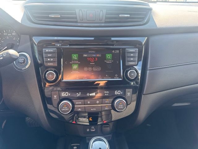 Used 2019 Nissan Rogue SV w/ Premium Package AWD/4WD image 17
