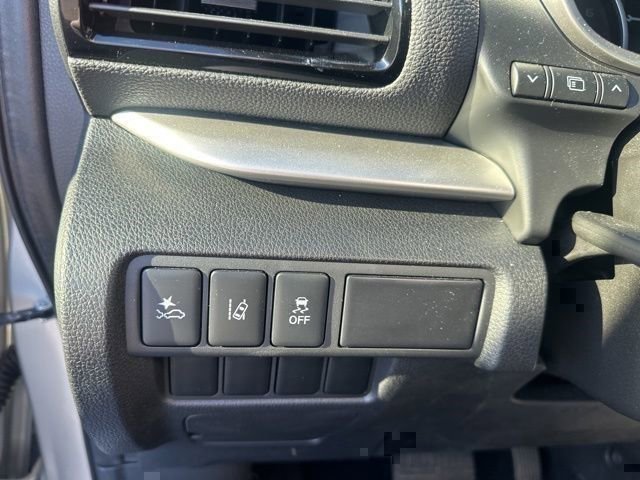 Used 2023 Mitsubishi Eclipse Cross SEL image 27