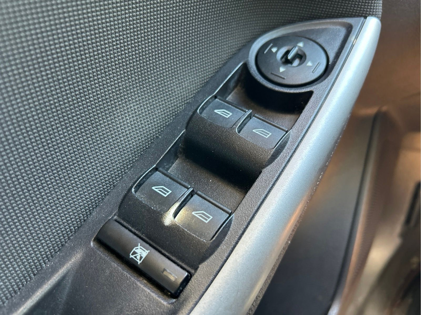 Used 2014 Ford Focus SE w/ Equipment Group 201A FWD image 24