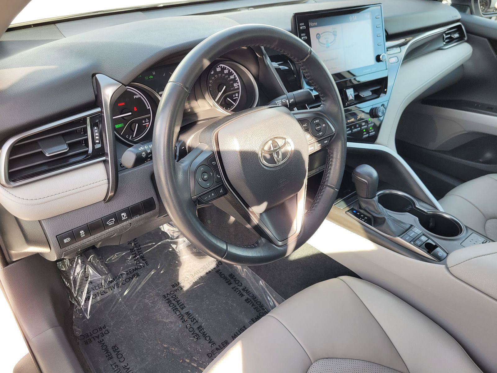 Used 2021 Toyota Camry XSE FWD image 11