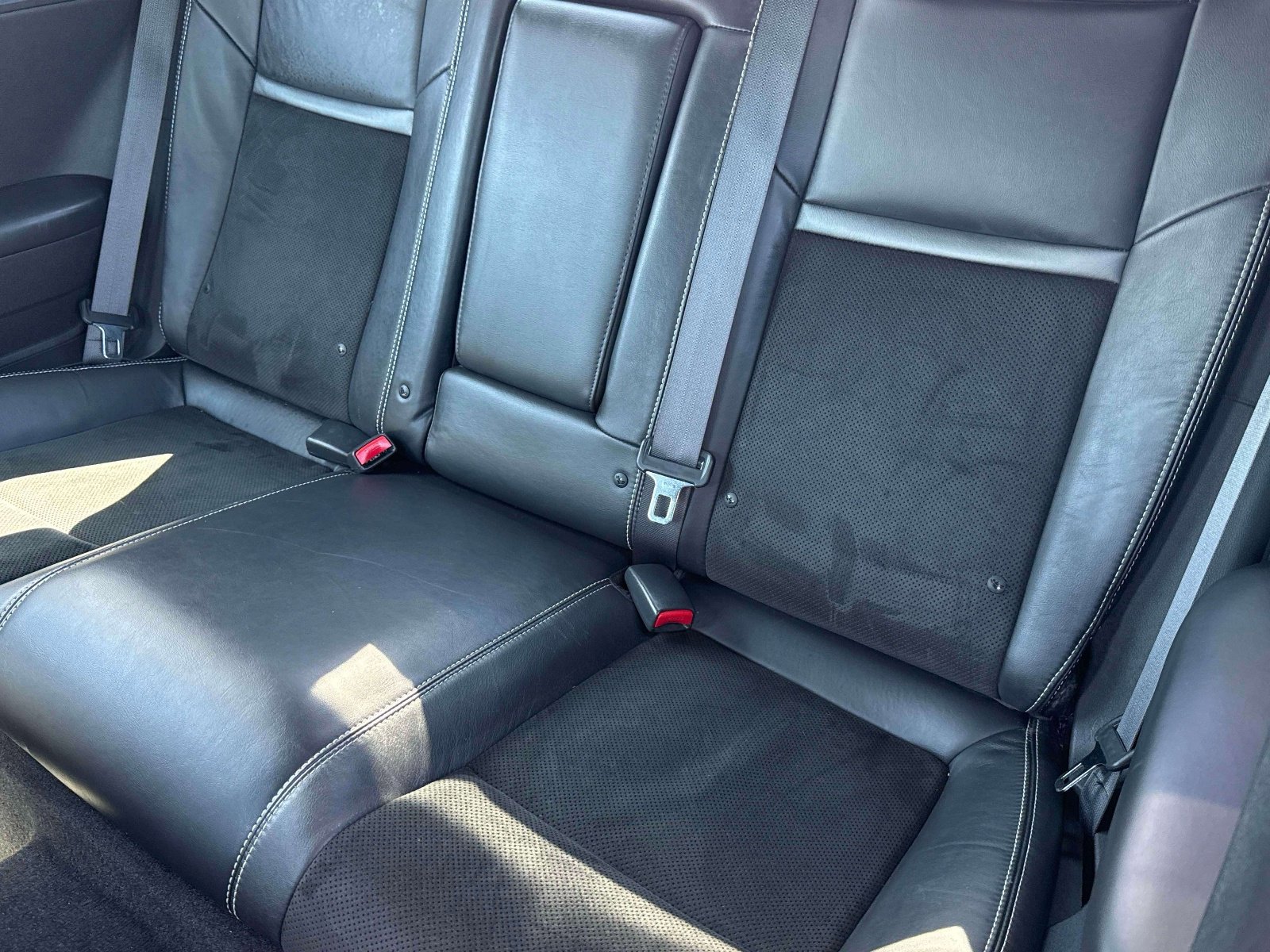 Used 2014 Dodge Challenger R/T RWD image 28