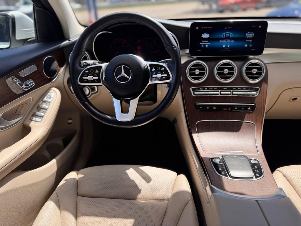 Used 2022 Mercedes-Benz GLC 300 4MATIC w/ Premium Package Lite image 20