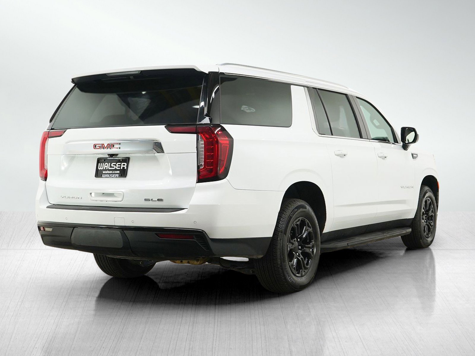 Used 2024 GMC Yukon XL SLE w/ Max Trailering Package AWD/4WD image 5
