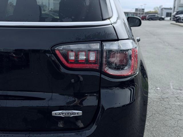 Used 2022 Jeep Compass Latitude w/ Convenience Group AWD/4WD image 6