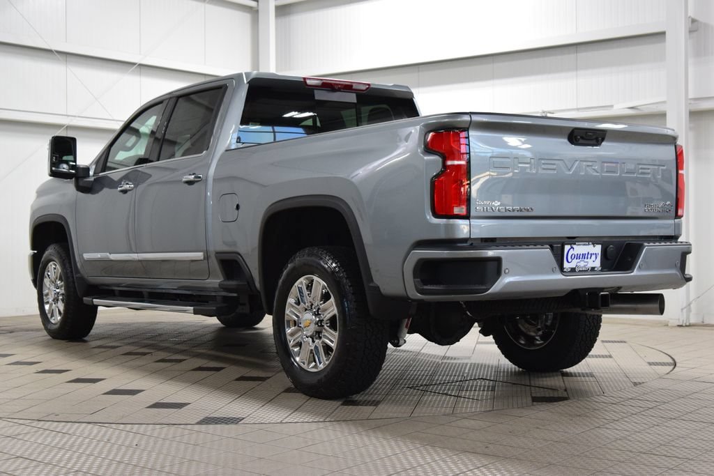 New 2026 Chevrolet Silverado 2500 High Country w/ High Country Premium Package AWD/4WD image 6