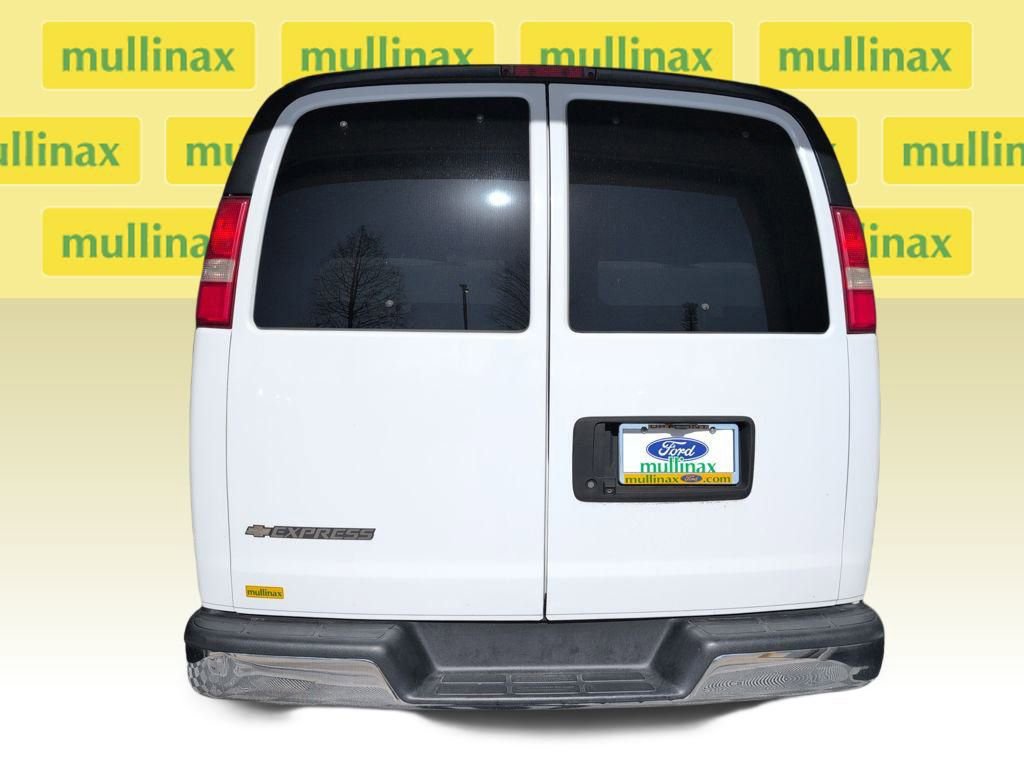 Used 2018 Chevrolet Express 3500 LT w/ LT Preferred Equipment Group image 34