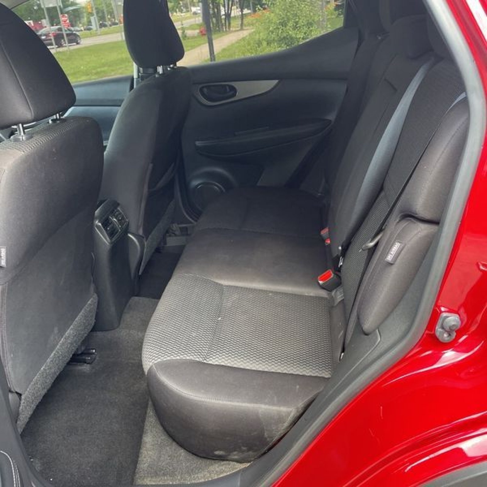 Used 2020 Nissan Rogue Sport S AWD/4WD image 15