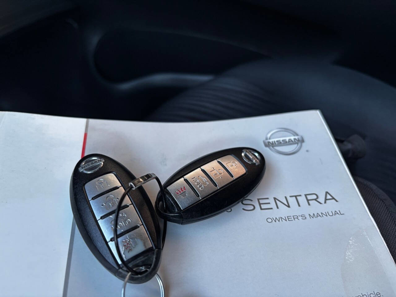 Used 2016 Nissan Sentra SV image 28