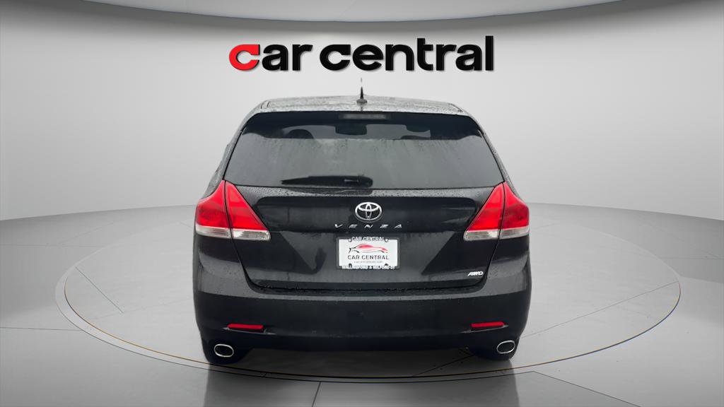 Used 2011 Toyota Venza AWD w/ Comfort Pkg image 4