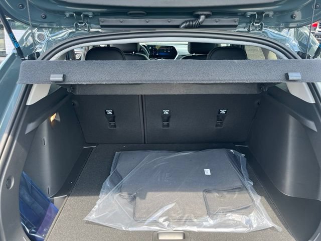 New 2026 Chevrolet Trax LT FWD image 11