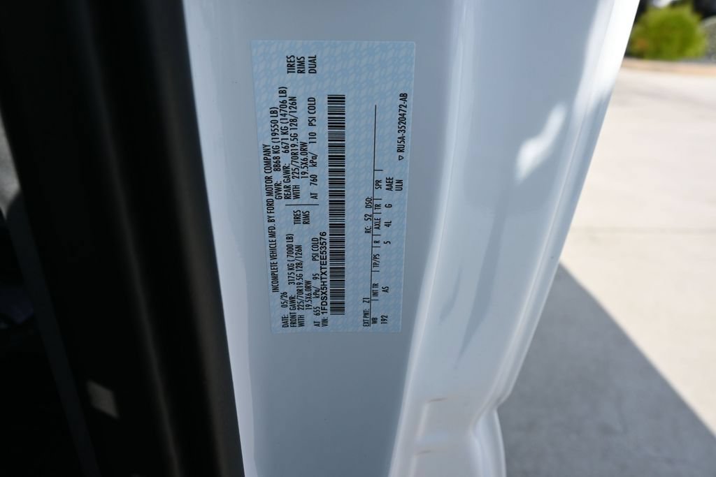New 2026 Ford F550 4x4 Supercab Super Duty image 6