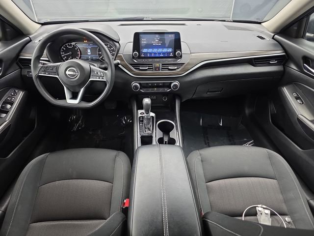 Used 2024 Nissan Altima 2.5 SV image 21