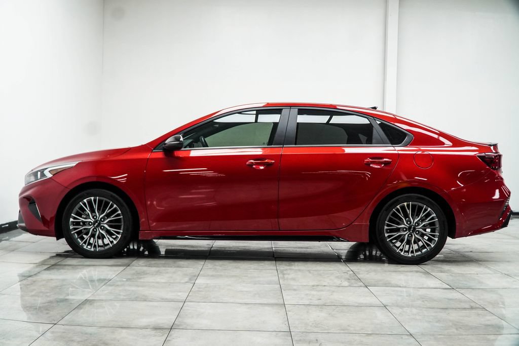 Used 2024 Kia Forte GT-Line w/ GT-Line Premium Package FWD image 9