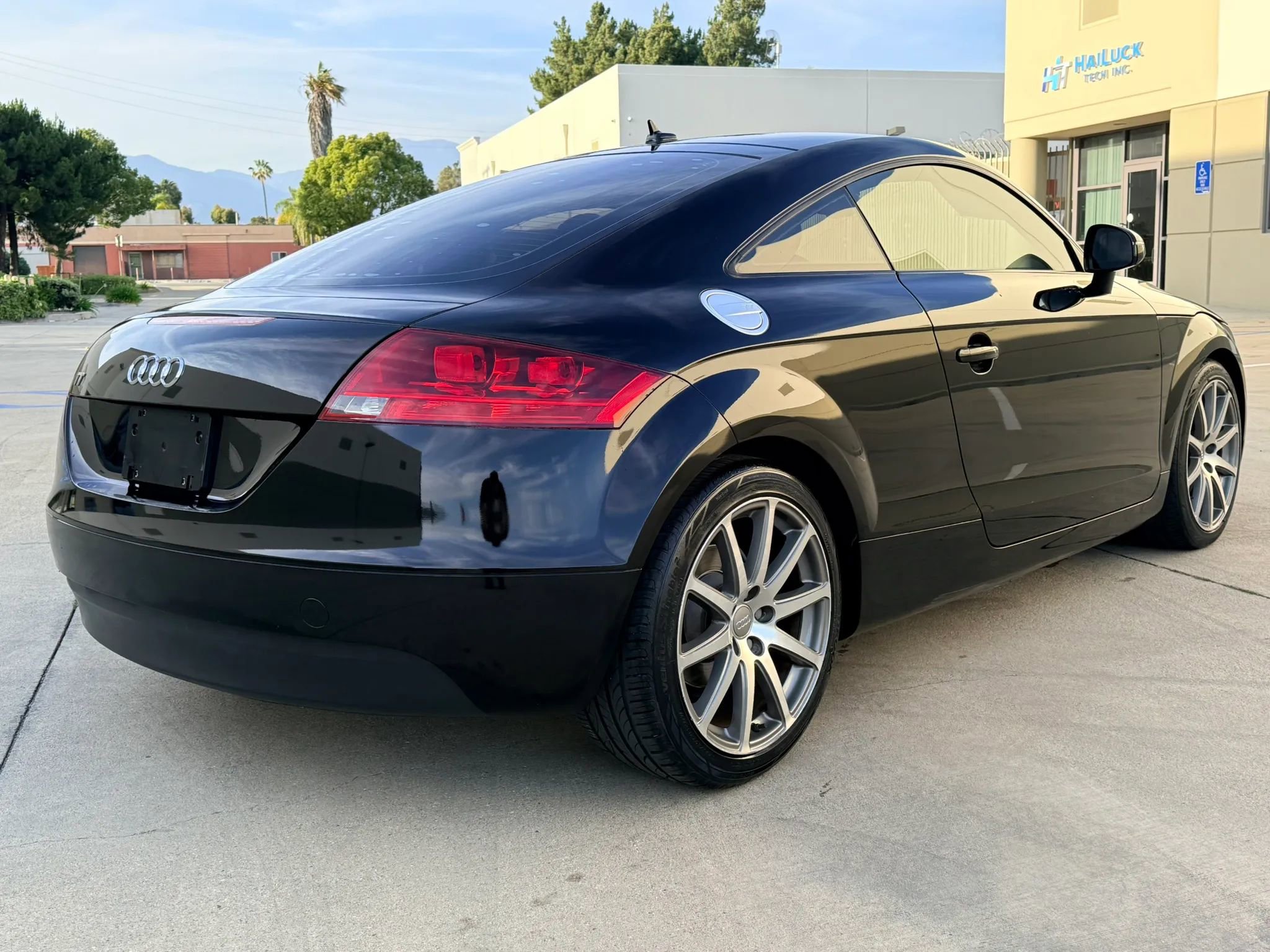 Used 2009 Audi TT 2.0T Premium FWD image 5