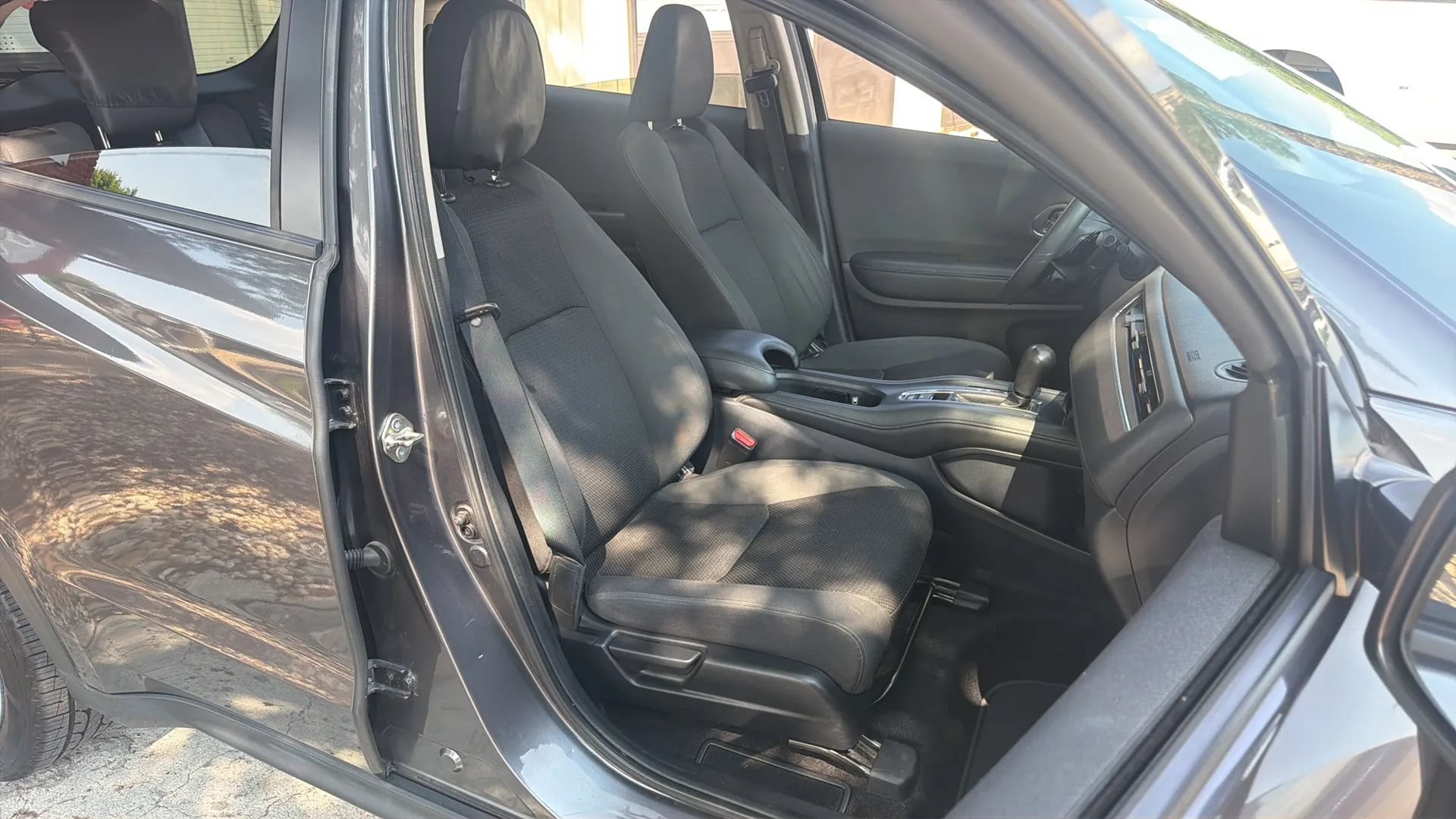 Used 2019 Honda HR-V EX image 30