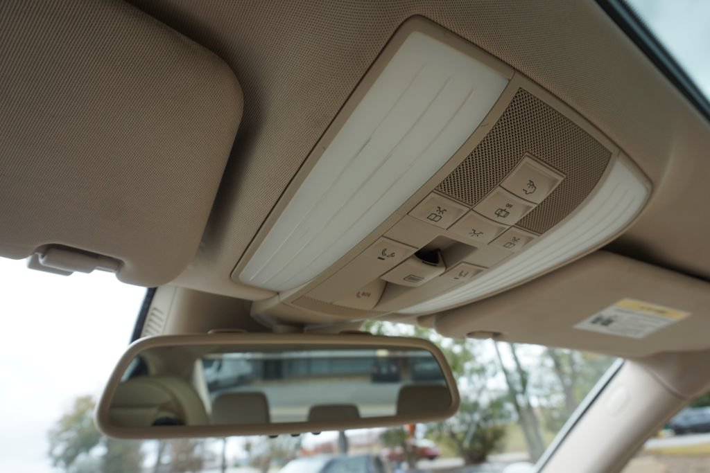 Used 2015 Mercedes-Benz E 350 Sedan image 44