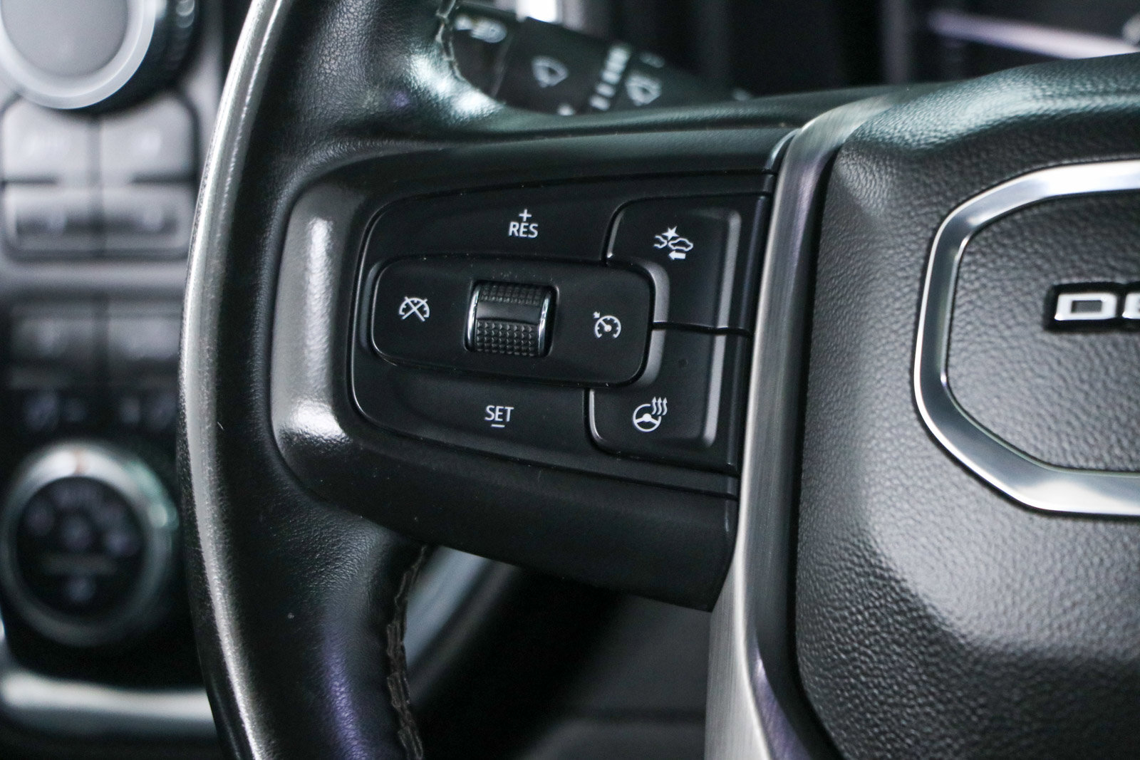 Used 2023 GMC Sierra 2500 Denali w/ Denali Ultimate Package image 14