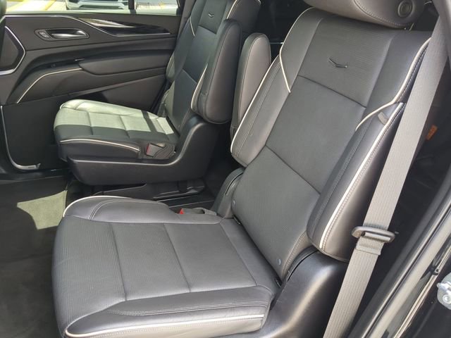 Used 2023 Cadillac Escalade Sport AWD/4WD image 17