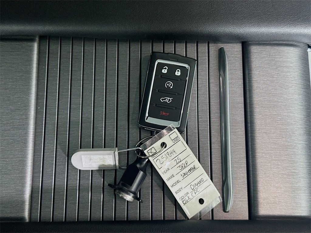 New 2025 Jeep Wagoneer L Series II image 19