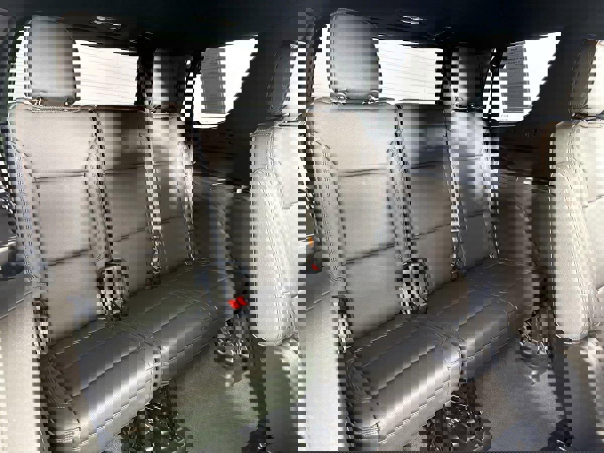 Used 2021 Chevrolet Tahoe High Country image 36