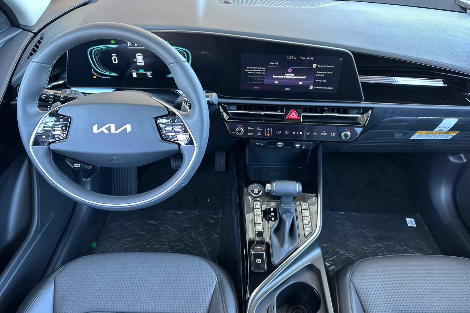 New 2026 Kia Niro FWD image 13