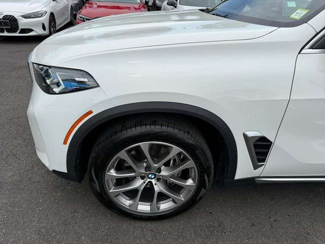 Used 2025 BMW X5 xDrive40i w/ Parking Assistance Package AWD/4WD image 10