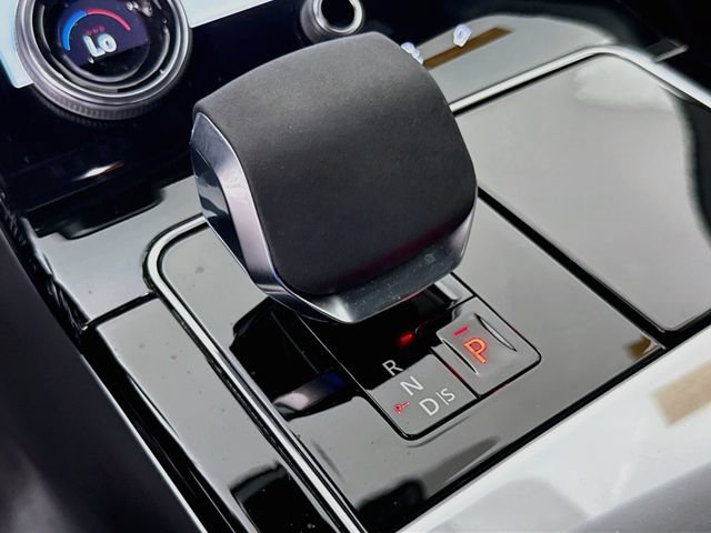 Certified 2023 Land Rover Range Rover Velar R-Dynamic S AWD/4WD image 19