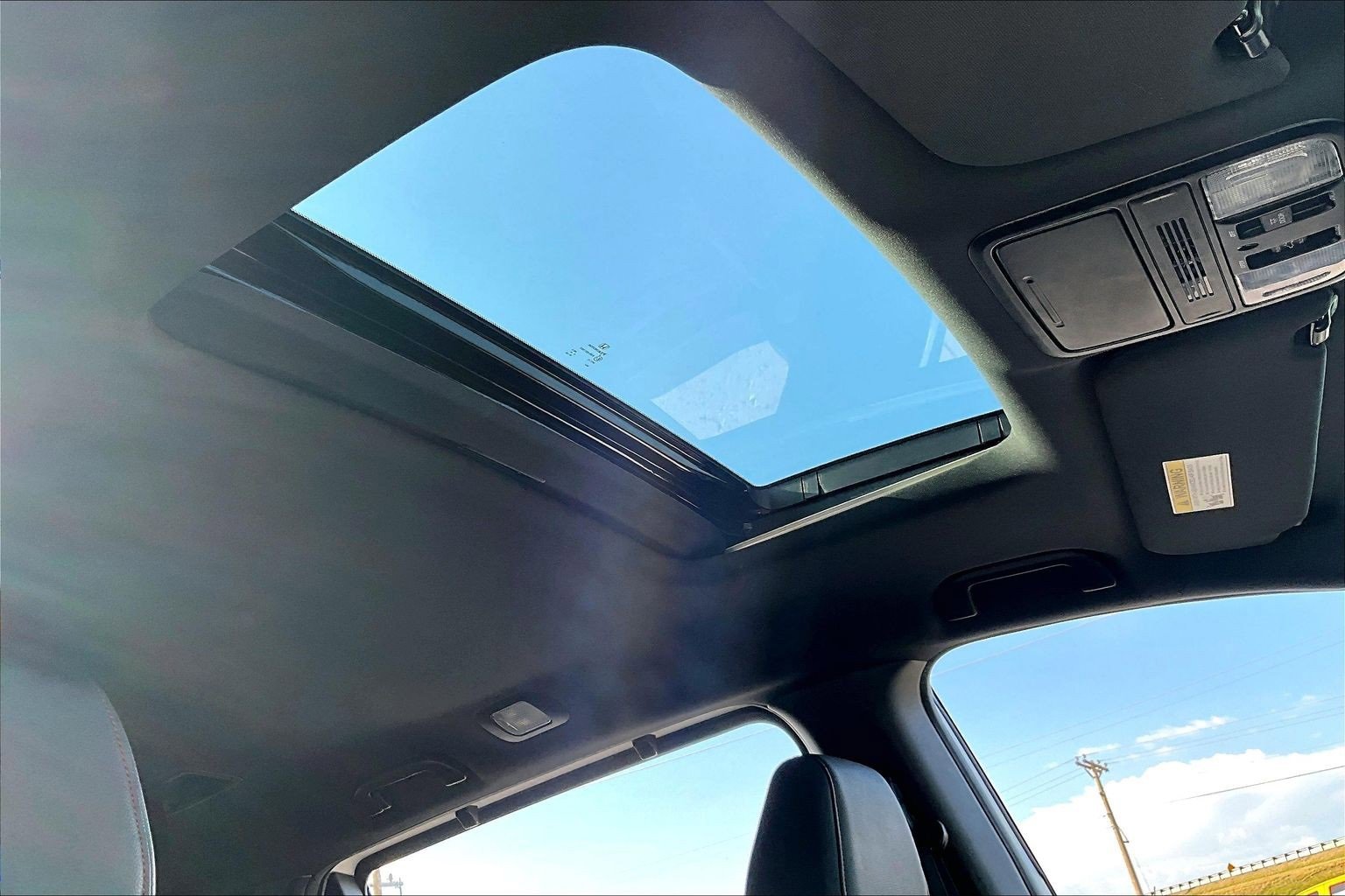 Used 2025 Honda Odyssey Sport-L image 17