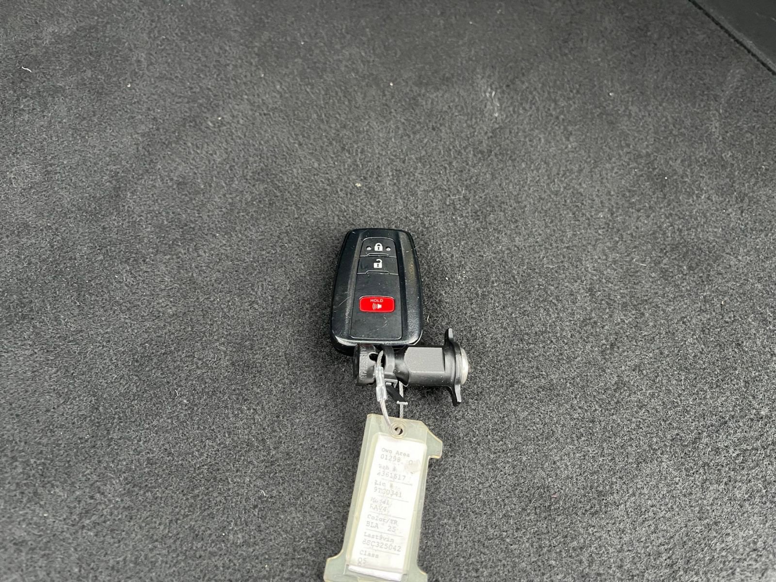 Used 2025 Toyota RAV4 XLE image 22