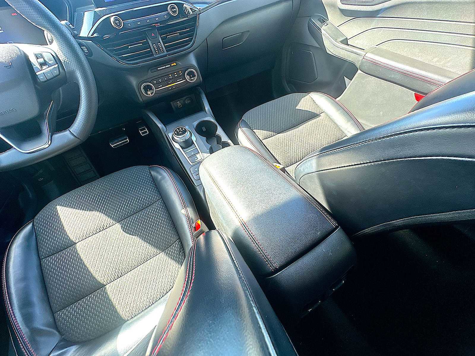 Used 2024 Ford Escape ST-Line image 21