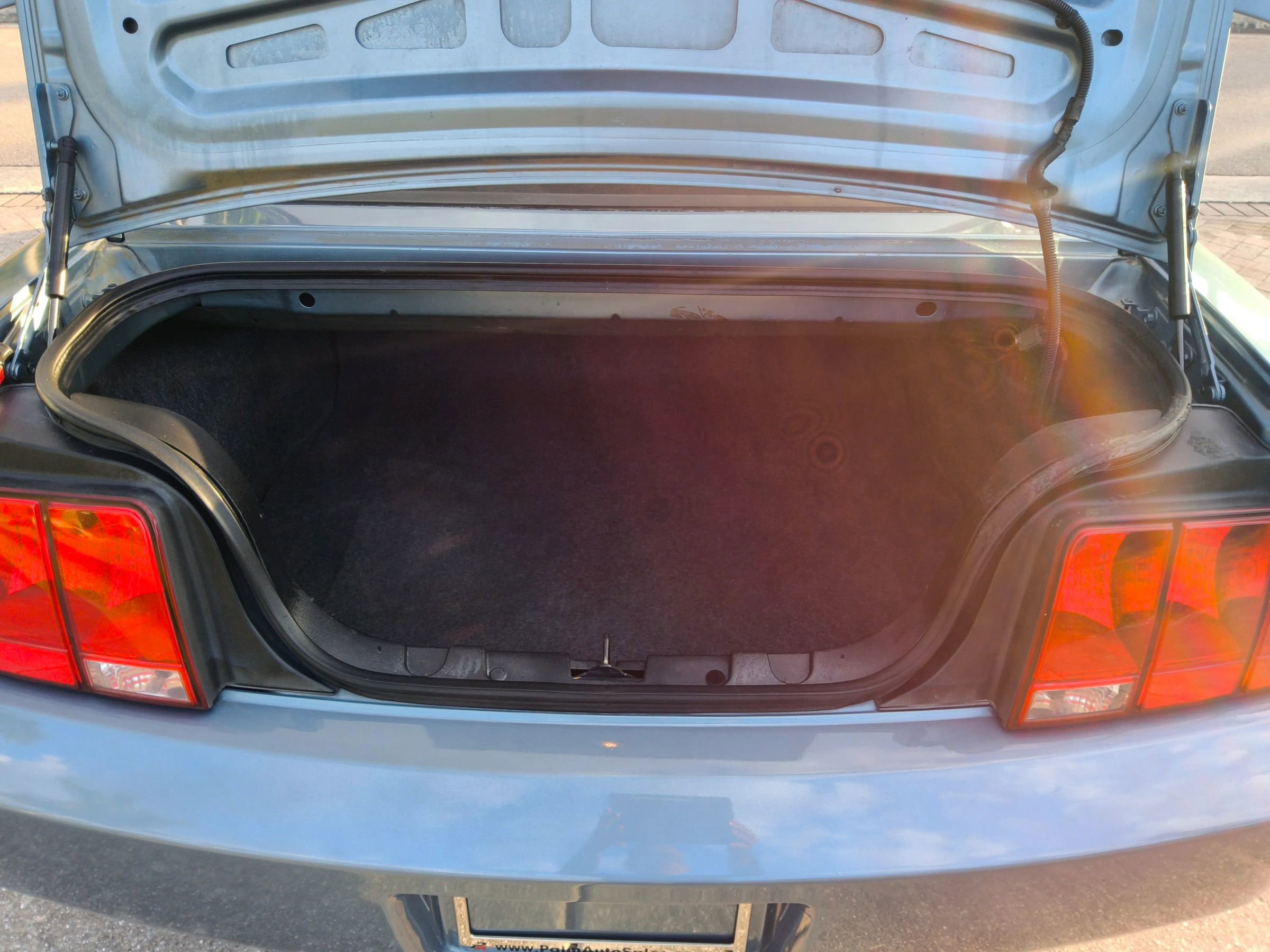 Used 2007 Ford Mustang Deluxe Convertible image 51