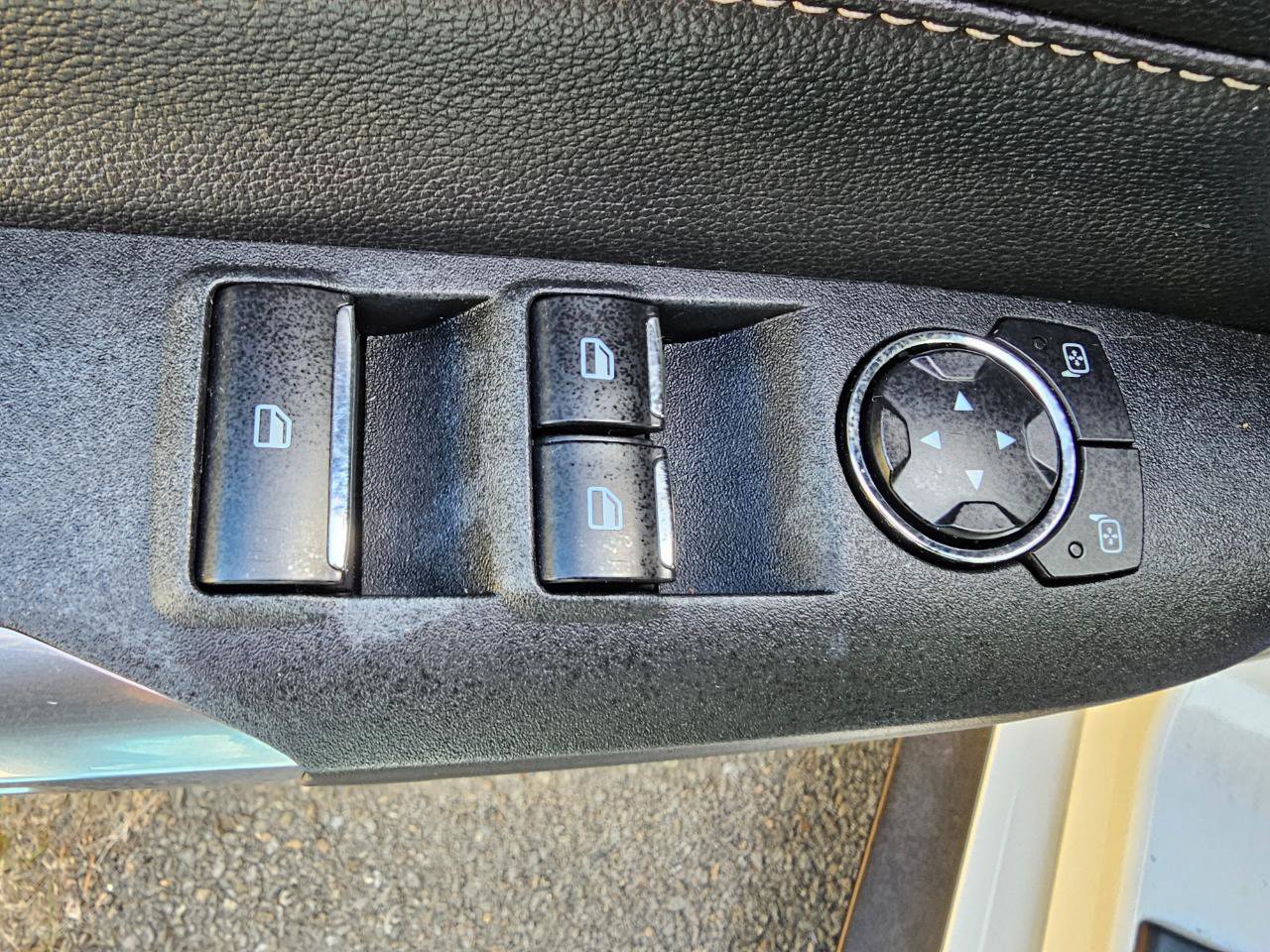 Used 2018 Ford Mustang Premium RWD image 29