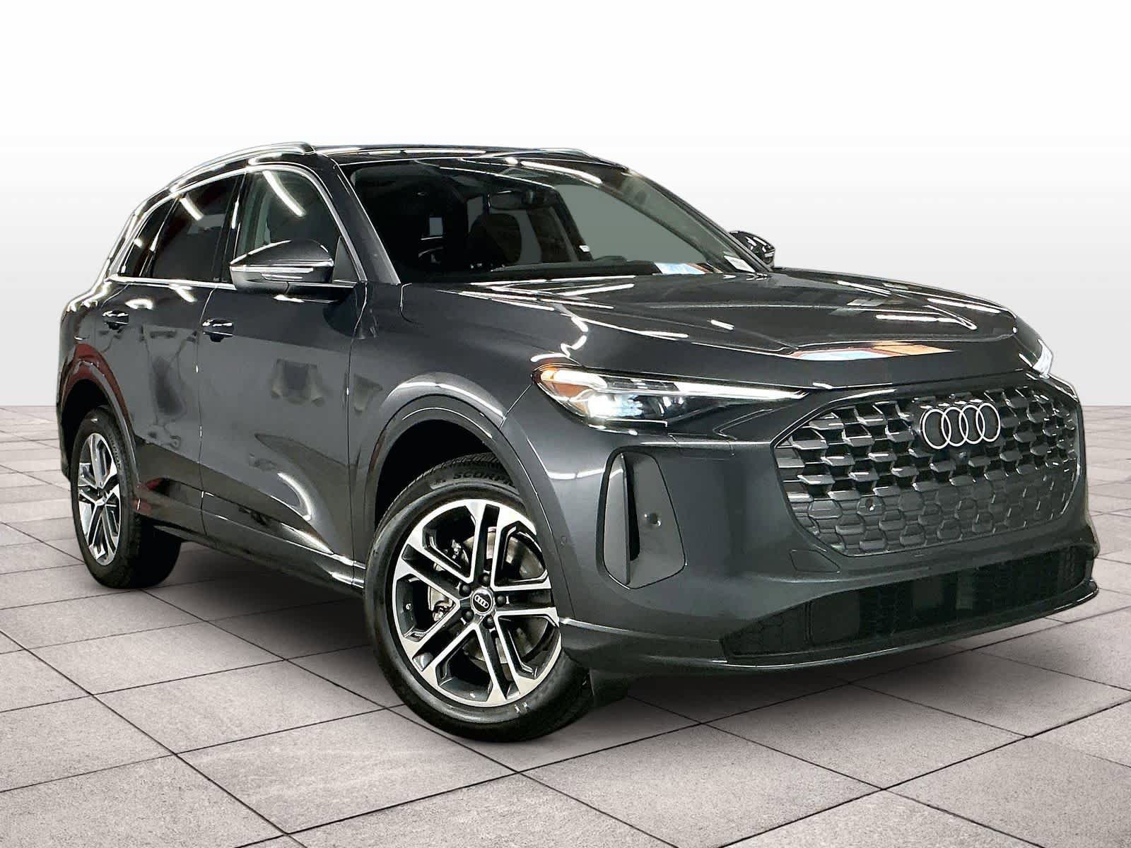 Certified 2025 Audi Q5 Premium Plus w/ Premium Plus image 2