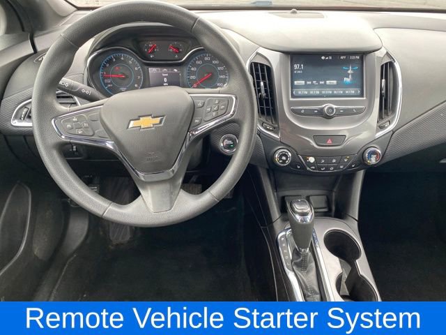 Used 2018 Chevrolet Cruze LT w/ Convenience Package image 7
